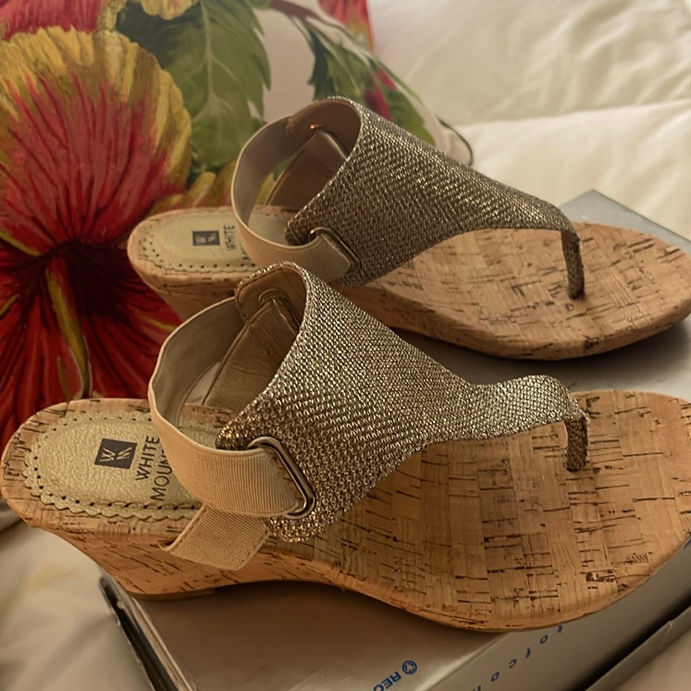 All good wedge sandal comfortable with elastic light gold glitter fabric